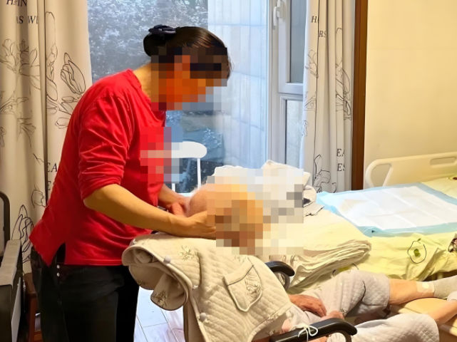 南昌住家护工哪家好